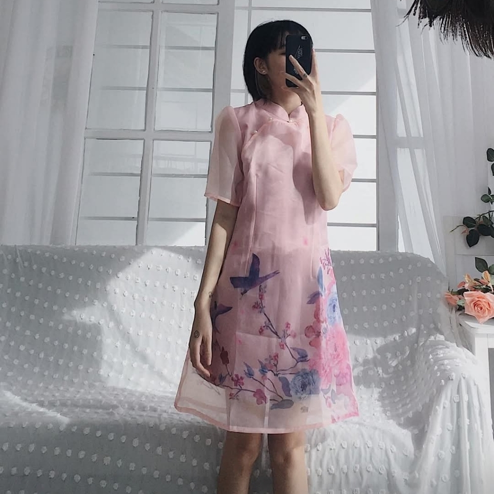 Pink Floral Cheongsam - Picture 2 of 7